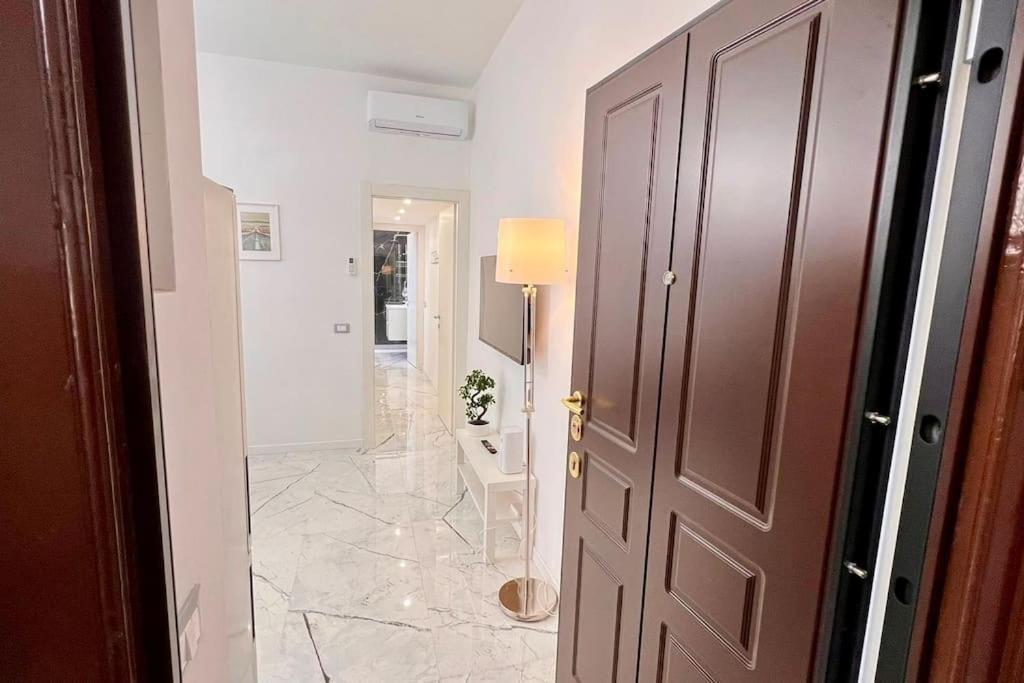 Apartamento Urban House - Modern Flat Navigli Milan Center Exterior foto